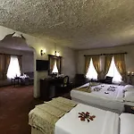 Dilek Kaya 3*
