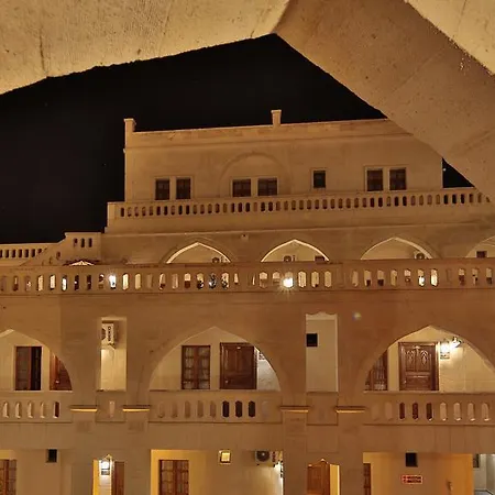 Dilek Kaya 3* 于尔居普