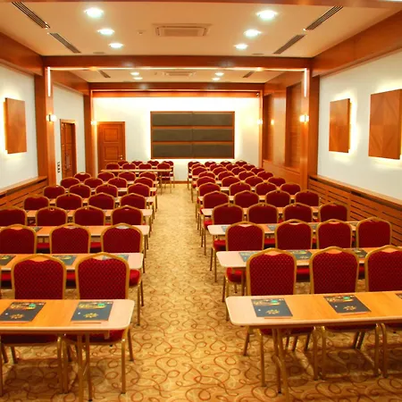 Dilek Kaya 3* 于尔居普