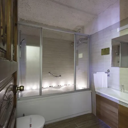 Dilek Kaya 酒店 于尔居普