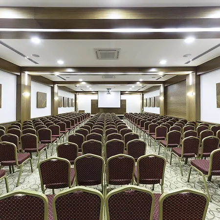 Dilek Kaya 于尔居普