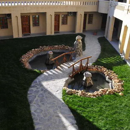 Dilek Kaya 3* 于尔居普